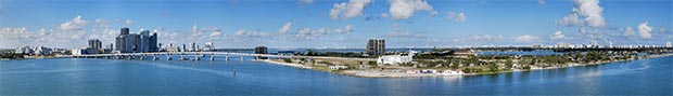 Panorama över Biscayne Bay i Florida