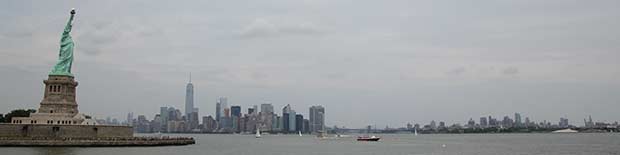 Frihetsgudinnan och Manhattan i New York